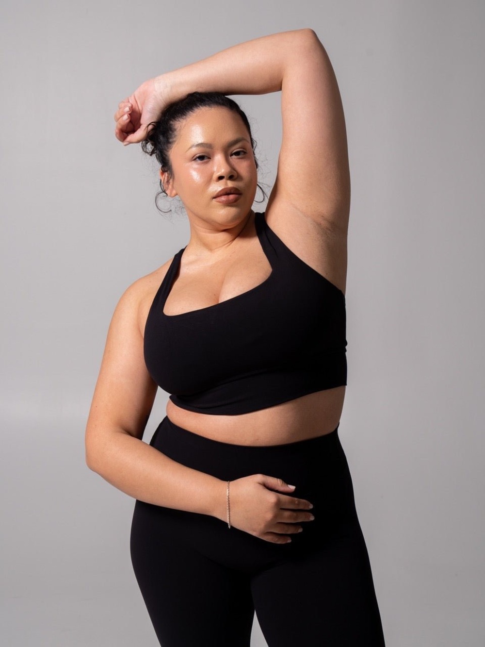 BUFFBUNNY REVOLUTION SPORTS BRA ONYX BLACK WOMENS MEDIUM